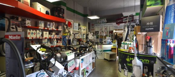 2-Zimmer Gewerbliche Immobilie in Parma, Italy, Nr. 310775 4