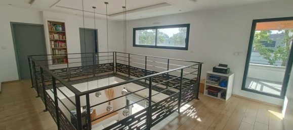 4 Schlafzimmer Haus in Noyal-Chatillon-sur-Seiche, France, Nr. 326110 10