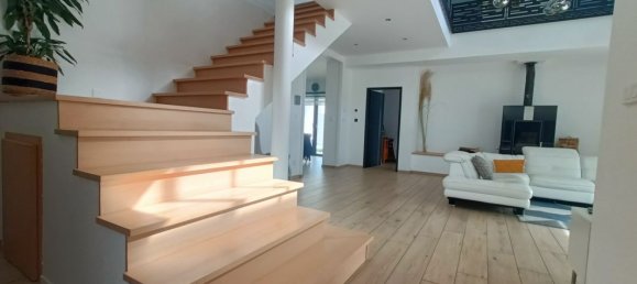 4 Schlafzimmer Haus in Noyal-Chatillon-sur-Seiche, France, Nr. 326110 2