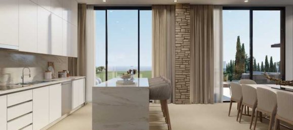 5 bedrooms House in Chloraka, Cyprus No. 15368 4