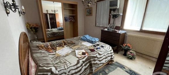 4 Schlafzimmer Stadthaus in Chateauroux, France, Nr. 246242 7