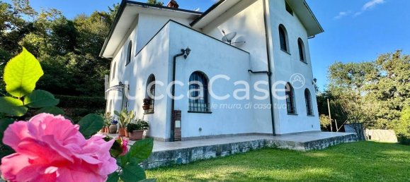 10 rooms Villa in Capannori, Italy No. 141479 2