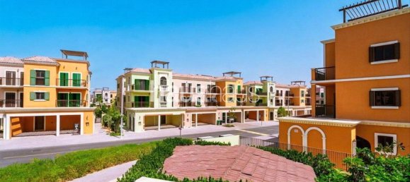 Moradia em banda T5 em Jumeirah, UAE N.º 99036 9