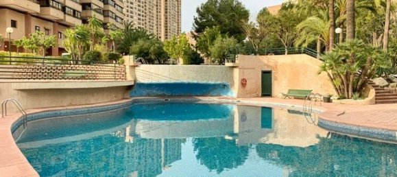 Apartamento de 3 dormitorios en Benidorm, Spain No. 12078 20
