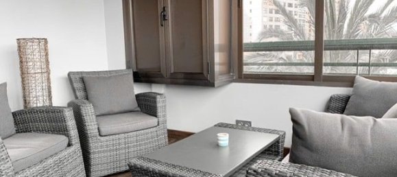 Apartamento de 3 dormitorios en Benidorm, Spain No. 12078 14