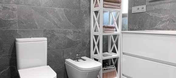 Apartamento de 3 dormitorios en Benidorm, Spain No. 12078 11