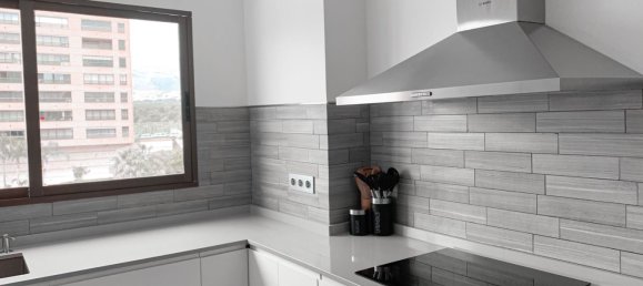 Apartamento de 3 dormitorios en Benidorm, Spain No. 12078 4