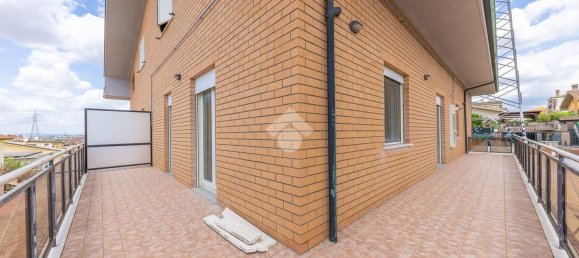 Apartamento de 3 divisões em Guidonia Montecelio, Italy N.º 297250 7