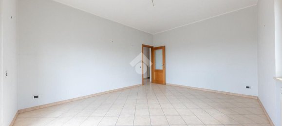 Apartamento de 3 divisões em Guidonia Montecelio, Italy N.º 297250 18