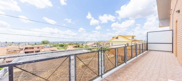 Apartamento de 3 divisões em Guidonia Montecelio, Italy N.º 297250 8