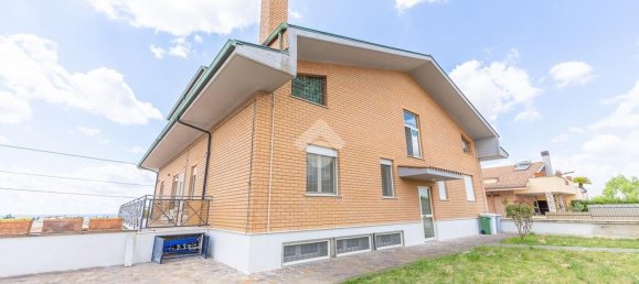 Apartamento de 3 divisões em Guidonia Montecelio, Italy N.º 297250 2