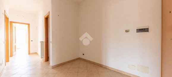Apartamento de 3 divisões em Guidonia Montecelio, Italy N.º 297250 21