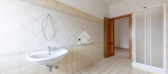 Apartamento de 3 divisões em Guidonia Montecelio, Italy N.º 297250 25
