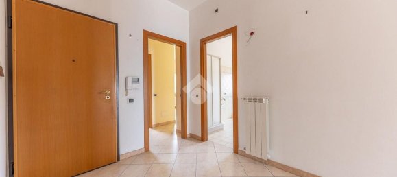 Apartamento de 3 divisões em Guidonia Montecelio, Italy N.º 297250 11