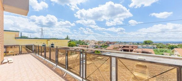 Apartamento de 3 divisões em Guidonia Montecelio, Italy N.º 297250 9