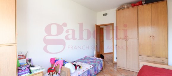 Apartamento de 3 habitaciónes en Mariano Comense, Italy No. 282459 20