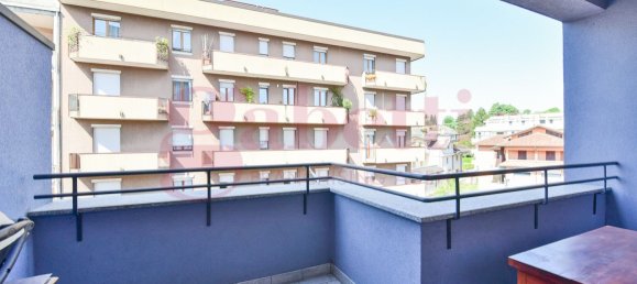 Apartamento de 3 habitaciónes en Mariano Comense, Italy No. 282459 9