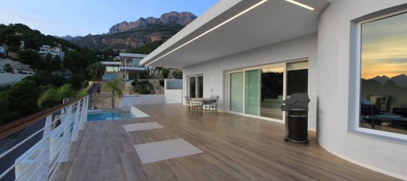 3 bedrooms Villa in Altea, Spain No. 11972 6