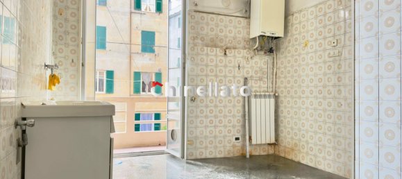 Квартира с 3 комнатами в Генуя, Италия № 271871 3