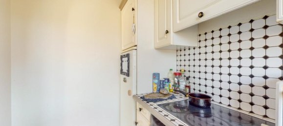 Studio in Villejuif, France No. 164873 8