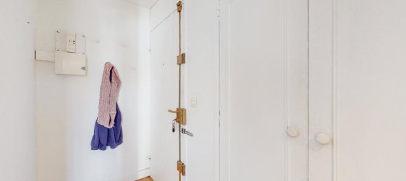 Studio in Villejuif, France No. 164873 12