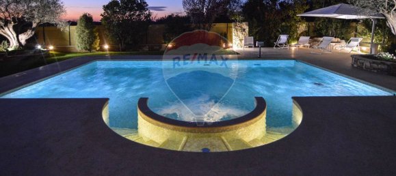 8 rooms Villa in Forte dei Marmi, Italy No. 38808 13