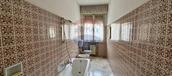 4 rooms Apartment in Savona, Italy No. 14954 7