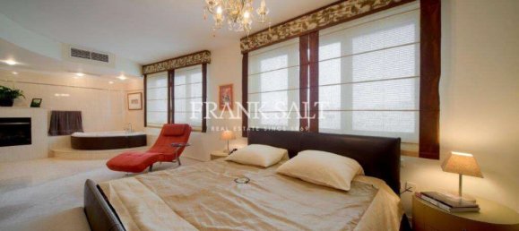 3 bedrooms Penthouse in Saint Julian's, Malta No. 2609 16