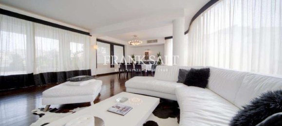 3 bedrooms Penthouse in Saint Julian's, Malta No. 2609 11