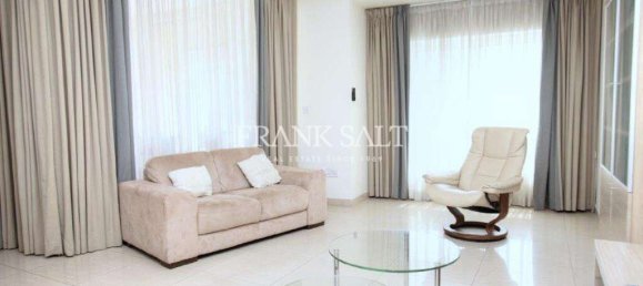 3 bedrooms Penthouse in Saint Julian's, Malta No. 2609 9