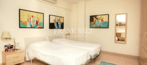 3 bedrooms Penthouse in Saint Julian's, Malta No. 2609 7