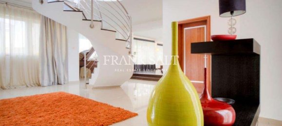 3 bedrooms Penthouse in Saint Julian's, Malta No. 2609 19