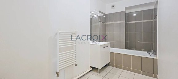 2 bedrooms Apartment in Gentilly, France No. 124123 6