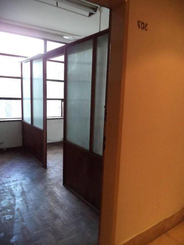  Office in Buenos Aires, Argentina No. 105886