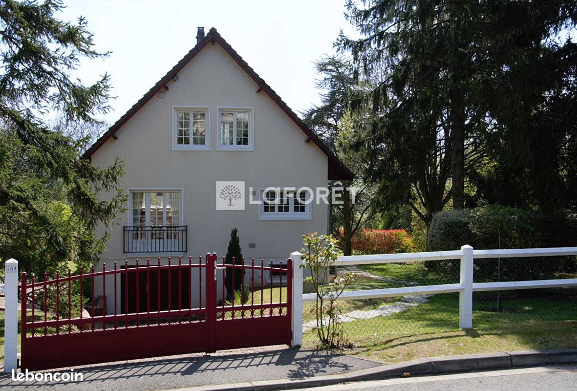 3 غرف نوم منزل في Le Mont-Saint-Adrien, France رقم 75610