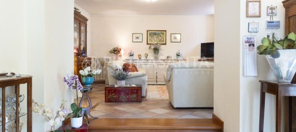 Villa de 6 dormitorios en Pietrasanta, Italy No. 325882 9