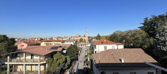 3 rooms Apartment in Arese, Italy No. 24368 5