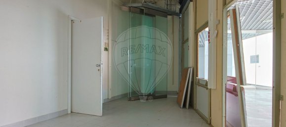 295m² Commercial property in Soure, Portugal No. 70891 9