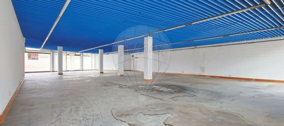 295m² Commercial property in Soure, Portugal No. 70891 19