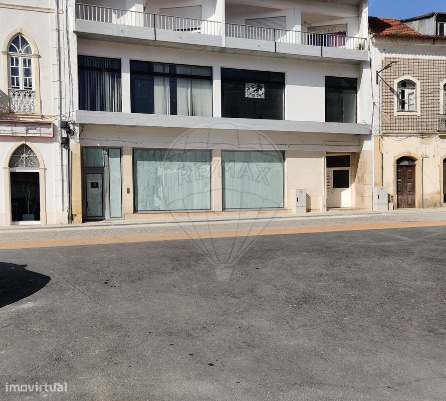 295m² Commercial property in Soure, Portugal No. 70891