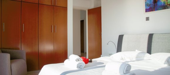 Gewerbliche Immobilie in Kissonerga, Cyprus 1381m², Nr. 22392 2