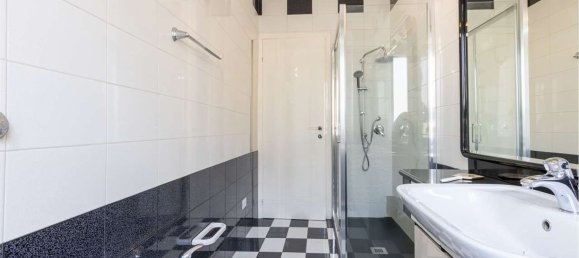 3 rooms Apartment in Cagliari, Italy No. 262995 16