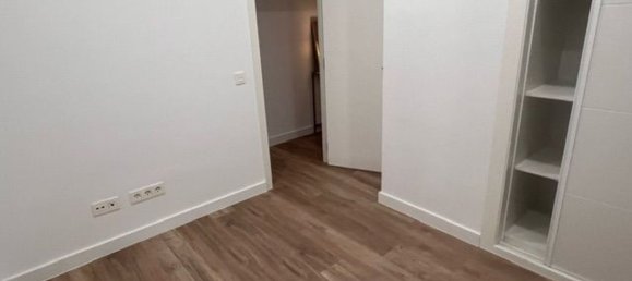 Apartamento de 3 dormitorios en Madrid, Spain No. 173793 2