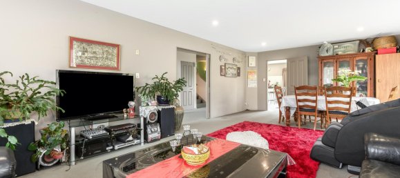 4 bedrooms House in Aotea, New Zealand No. 140 9