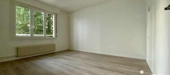 2 bedrooms Apartment in Reims, France No. 55806 13