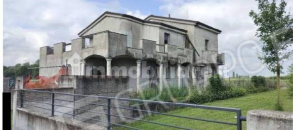 3 Schlafzimmer Villa in Giacciano con Baruchella, Italy, Nr. 351135 18