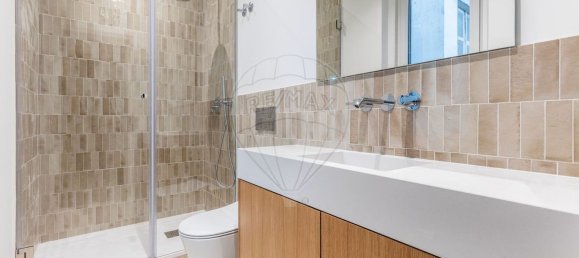 3 bedrooms Apartment in Lisbon, Portugal No. 104630 14