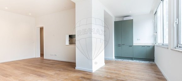 3 bedrooms Apartment in Lisbon, Portugal No. 104630 4
