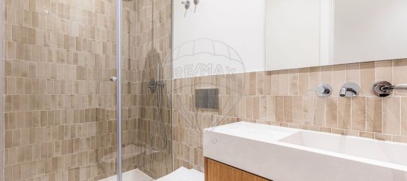 3 bedrooms Apartment in Lisbon, Portugal No. 104630 16