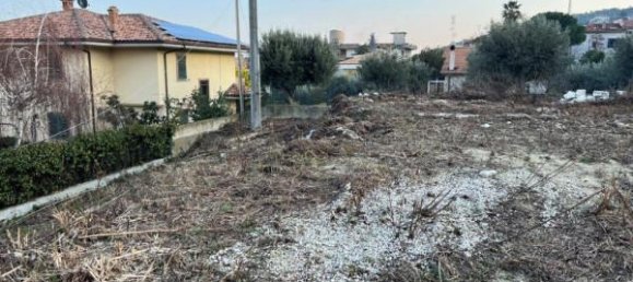 1800m² Land in Tortoreto, Italy No. 166976 9
